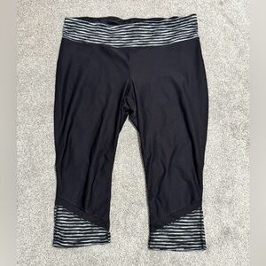 Xersion Women's Fitted Capri Active Leggings w/Key Pocket Size XLarge Black